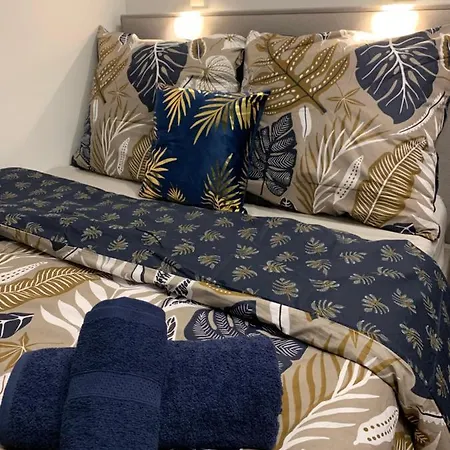 Indygo Old Town Apartment *